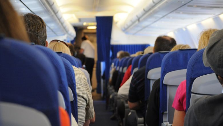 Airplane seat row
